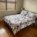 Eastlakes 2 Bedroom Close To Airport