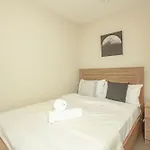 Cozy 2B With Free Parking