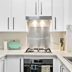 Super Snug 2Beds Apartment In Waterloo