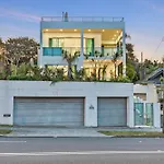 Luxury Retreat Sydney Airport Direct Train Line