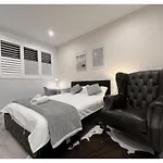 Macquarie Guest House