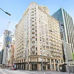Spectacular 1 Bed Apartment In Sydney Cbd With Gym