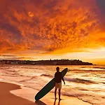 In The Heart Of Bondi, Stroll To The Beach