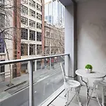 A Stylish Studio For 6 Next To Darling Harbour