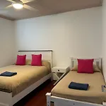 Holidayrento Bondi Beach Air Con, Parking And Pool