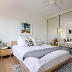 Stylish And Spacious Beach Apartment