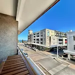 Entire Unit Rental At Bondi Beach-Staybay