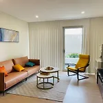 2Br Apt Near Airpot Bay City With Parking