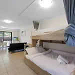 Cozy & Convenient Studio Apartment Close To Usyd