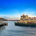 2 Bedroom Sydney Harbour Opera House Waterview