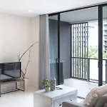Zetland Luxe 2B2B Apartment