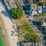 Balmoral Sands - Landing In Paradise