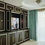 Stylish 2 Bedroom Apt Free P At Darlinghutst