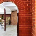 Sydney, Bexley North Holiday Home 3Bedrooms, Free Parking, Close To Train Station And Cbd