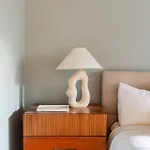 1 Bedroom In A Home In Queens Park