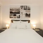 Luxurious Manly Retreat With Beachside Bliss