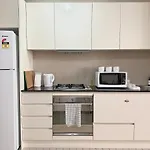 North Sydney Apartment With Free Parking