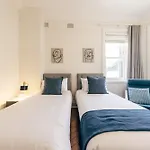 Gaslight Inn - Adults Only