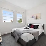 Breathtaking Sydney Harbour View Condo