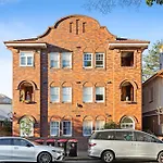 Coastal Retreat In The Heart Of Manly