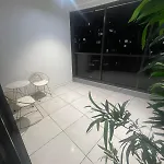 1 Bedroom Apartment With Balcony