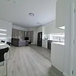 Cozy And Modern 3-Bedroom Home