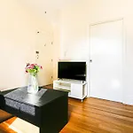 Elegant Studio Apartment Surry Hills 5