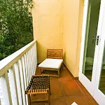 Elegant 1 Bedroom Apartment With Balcony Surry Hills 4