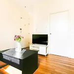 Elegant Studio Apartment Surry Hills 2
