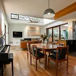 Long Term Listing For Villa Catherine 3Br In Lilyfield With Fireplace