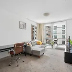 Vibrant 2Bd Hideaway - 1 Bd Converted From A Study