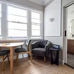 \'West End\' - In The Heart Of Sydney, Potts Point