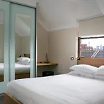 Spacious 3-Bed Townhouse In Stylish Balmain
