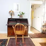 Charm & History 3Bdr Cottage Close To Harbour Views