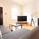 Superb 2 Bedroom House Woolloomooloo Nsw