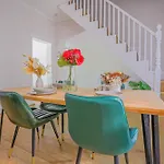 2 Bedroom House With 2 E-Bikes Included At Centre Of Chippendale