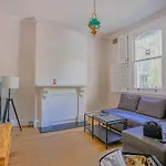 2 Bedroom House With 2 E-Bikes Included At Centre Of Chippendale