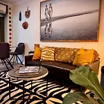 African Inspired Oasis Surry Hills Walk To Sydney
