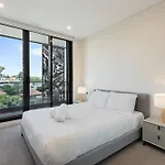 Luxury 3 Bedroom Apartment In Ryde