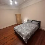 Spacious Queen Room In Earlwood Home - Ew2