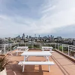 Delightful Darling Point Studio W Stunning Rooftop