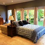 Villa Nirvana