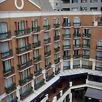 The Crescent On Bayswater