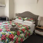 Caulta Apartments