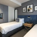 Mrs Banks Hotel