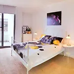 Ashfield Modern Apartment