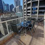 Bond 1603 Self Catering