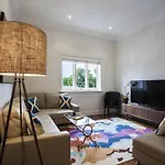 Woollahra Roslyndale Ave