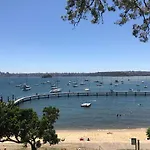 Double Bay Harbour-Front Apartment With Stunning Views