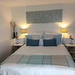 5 Stars Sydney City & Airport Retreat